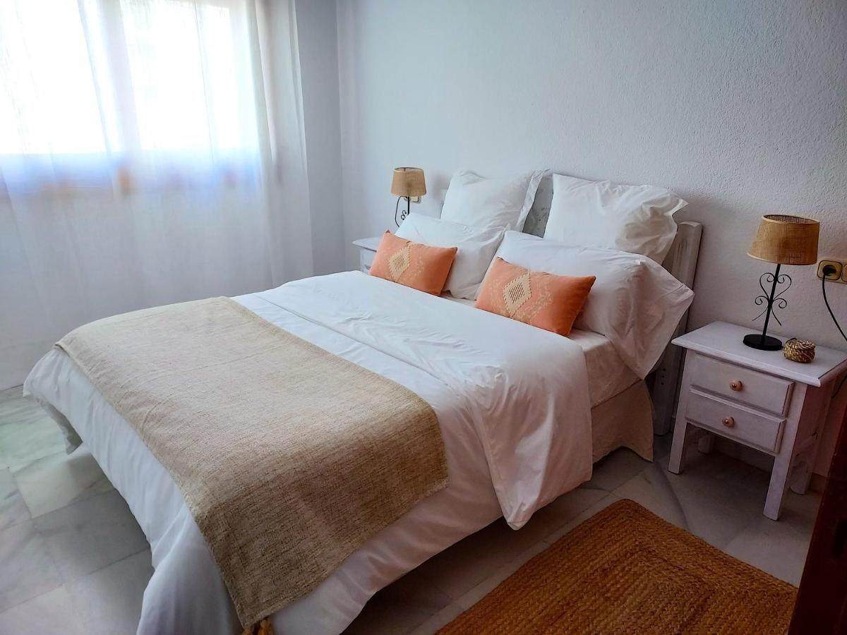 Beachfront Primera Linea De Playa En Casco Antiguo Estepona Exterior foto