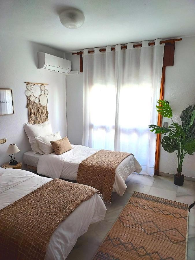 Beachfront Primera Linea De Playa En Casco Antiguo Estepona Exterior foto